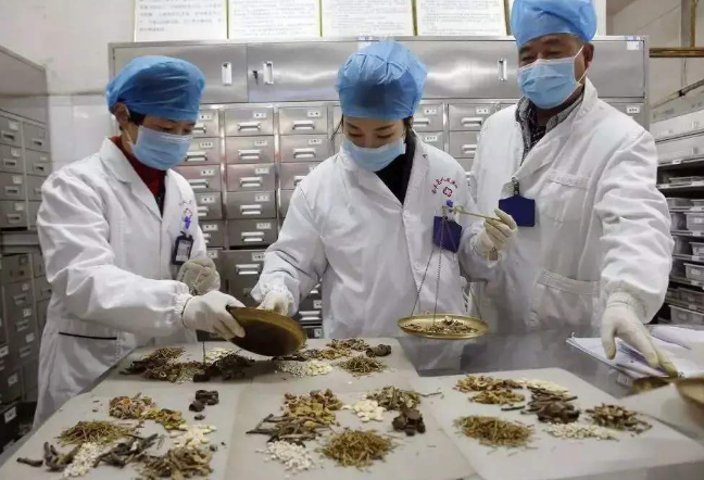 新冠肺炎疫情人物同防市民如何做？請看這里！