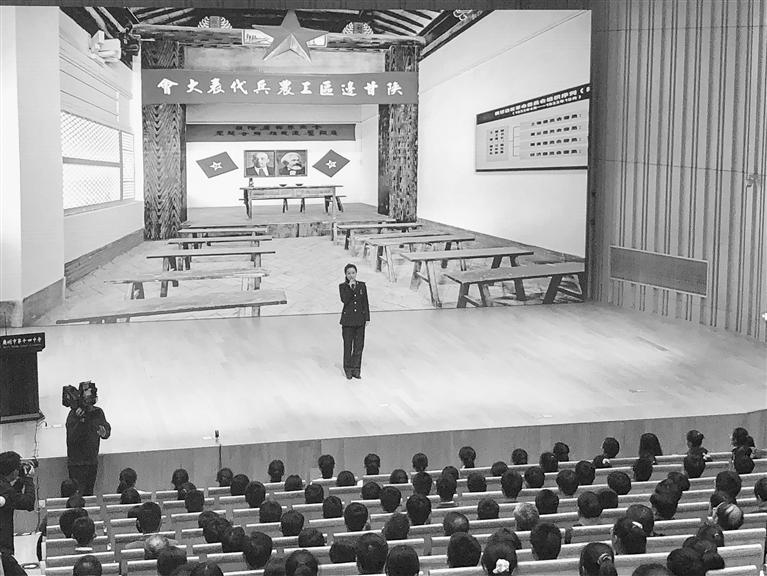蘭州市開展“學(xué)黨史、頌黨恩、跟黨走”紅色文化進(jìn)校園活動