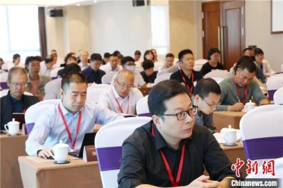 圖為“明清時(shí)期河西走廊社會(huì)變遷”學(xué)術(shù)研討會(huì)現(xiàn)場(chǎng)?！∥渫行侣剛髅郊瘓F(tuán)供圖