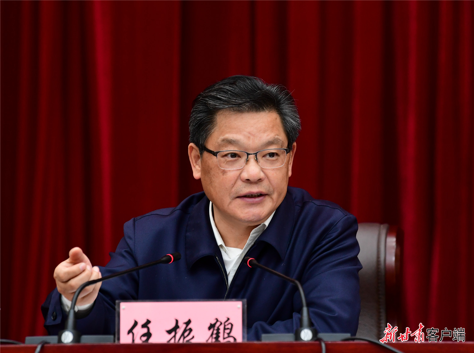 任振鶴在全省新型城鎮(zhèn)化工作推進會議上強調(diào)：凝心聚力抓落實、蹄疾步穩(wěn)向前進，奮力推進新型城鎮(zhèn)化建設再上新臺階