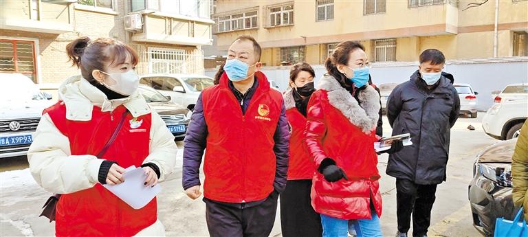 【新春走基層】解決雞毛蒜皮 感受社區(qū)“微幸?！?>
        </a><em>【新春走基層】解決雞毛蒜皮 感受社區(qū)“微幸福”</em></li>
    <li><a  target=