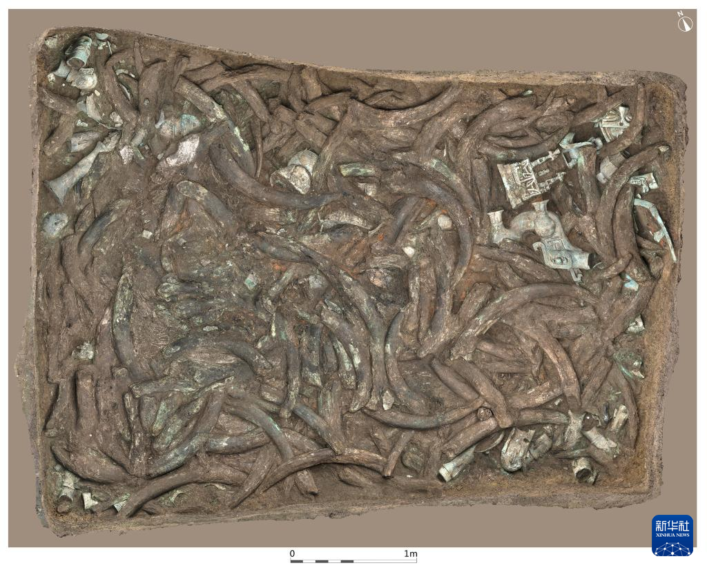 四川廣漢市三星堆商代遺址八號(hào)坑（資料圖）。