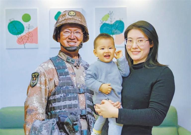 蘭州市退役軍人事務(wù)局舉行清明代祭掃儀式 陳紅軍烈士父親給兒子寫來寄語 “你是祖國的好兒女，也是我們的驕傲”