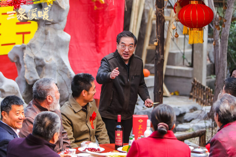 還原鄉(xiāng)味，留住鄉(xiāng)愁，《三泉溪暖》定檔央一