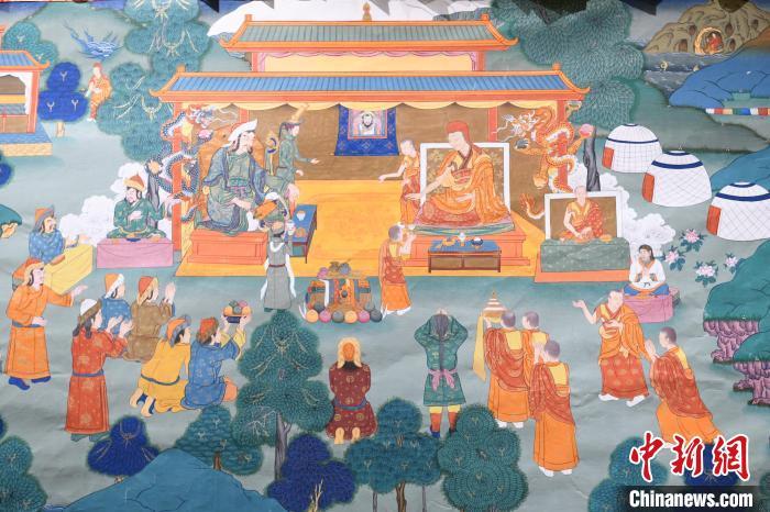 8月20日，在蘭州市博物館展出的大型歷史題材卷軸唐卡“涼州會盟”?！〈魑牟?攝